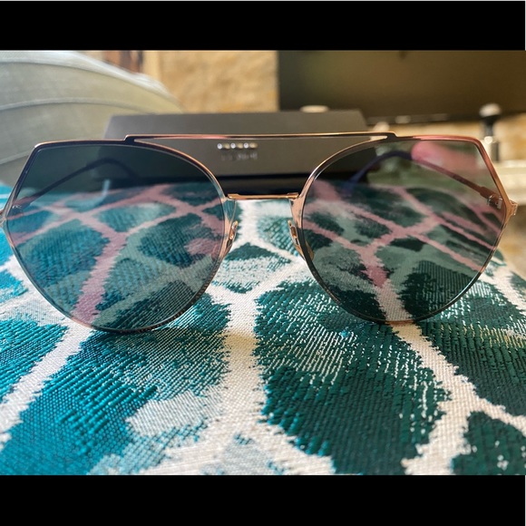 Brand new never worn fendi sunglasses.
